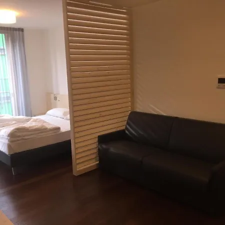 Komodo Short Aparthotel 2*