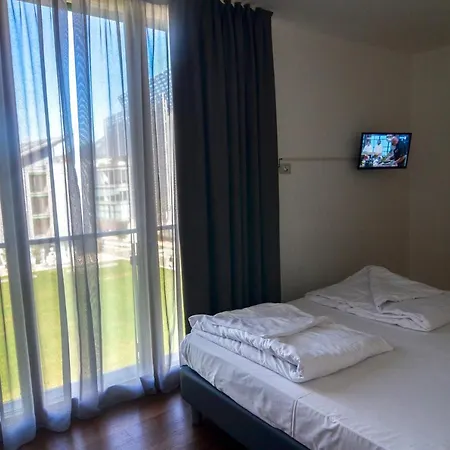 Komodo Short 2* Trento