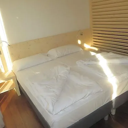 Komodo Short Stay Apartments Aparthotel 4*