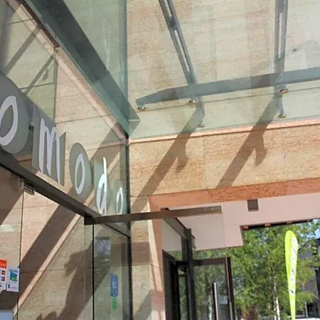 Komodo Short Stay Apartments Aparthotel 4*