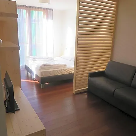Komodo Short Trento