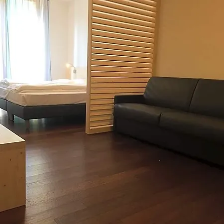 Komodo Short Stay Apartments Aparthotel