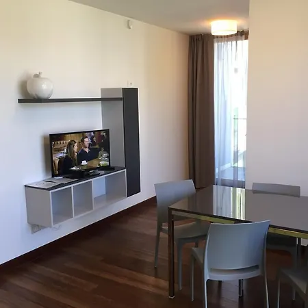 Komodo Short Trento