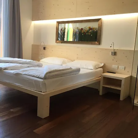 Komodo Short Stay Apartments 2* Trento