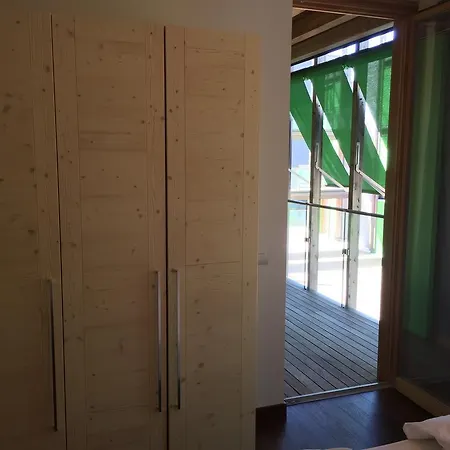 Komodo Short Stay Apartments
