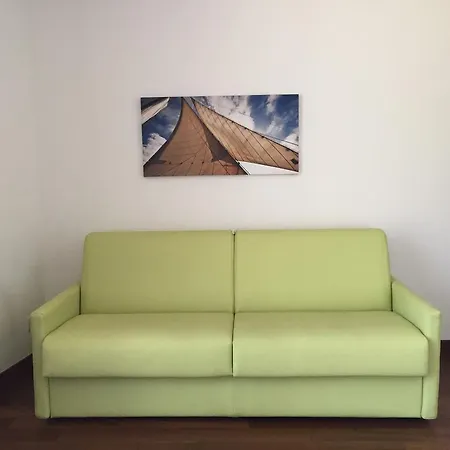 Komodo Short Stay Apartments 4* Trento
