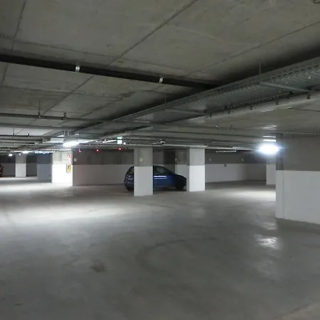 Komodo Short Stay Apartments Aparthotel Trento