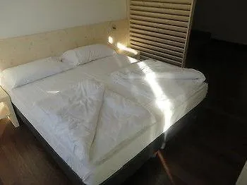 Komodo Short Stay Apartments
