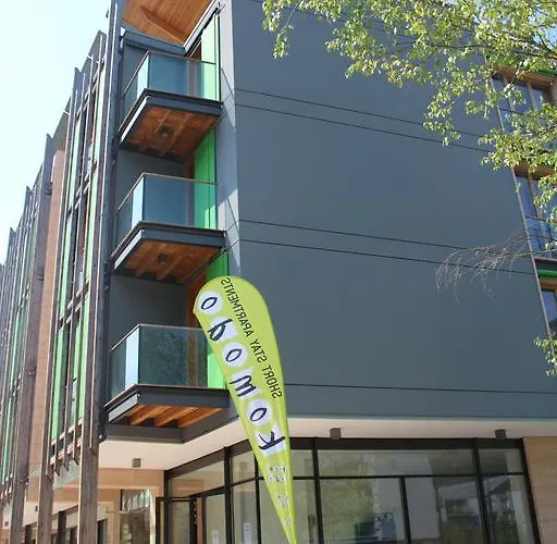 Komodo Short 4* Trento