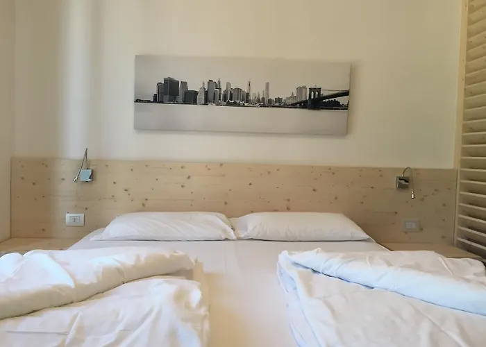 Komodo Short Aparthotel 4*