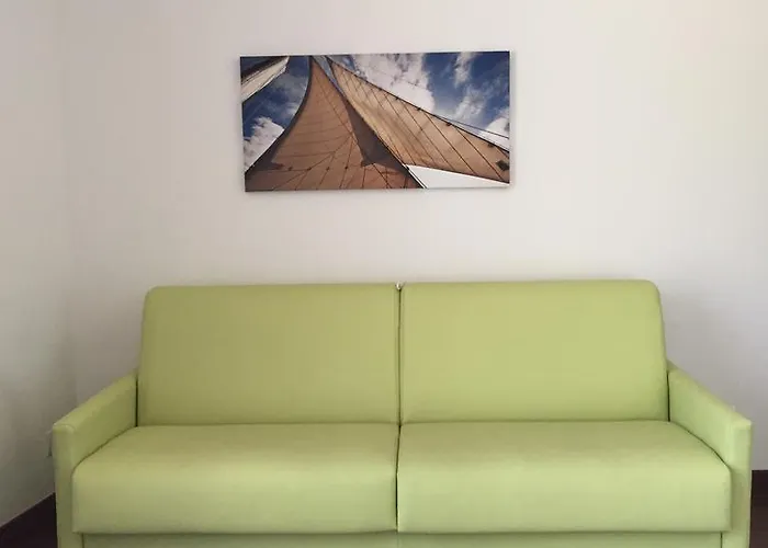 Komodo Short 4* Trento