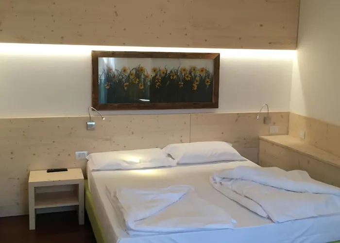 Aparthotel Komodo Short