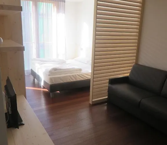 Aparthotel Komodo Short 4*