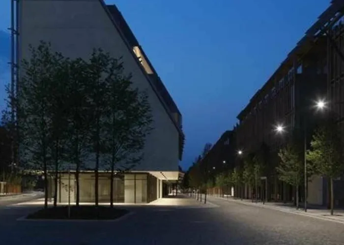 Aparthotel Komodo Short